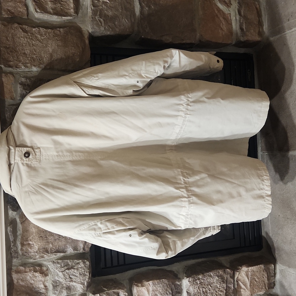 Coat - Picture 2 of 8